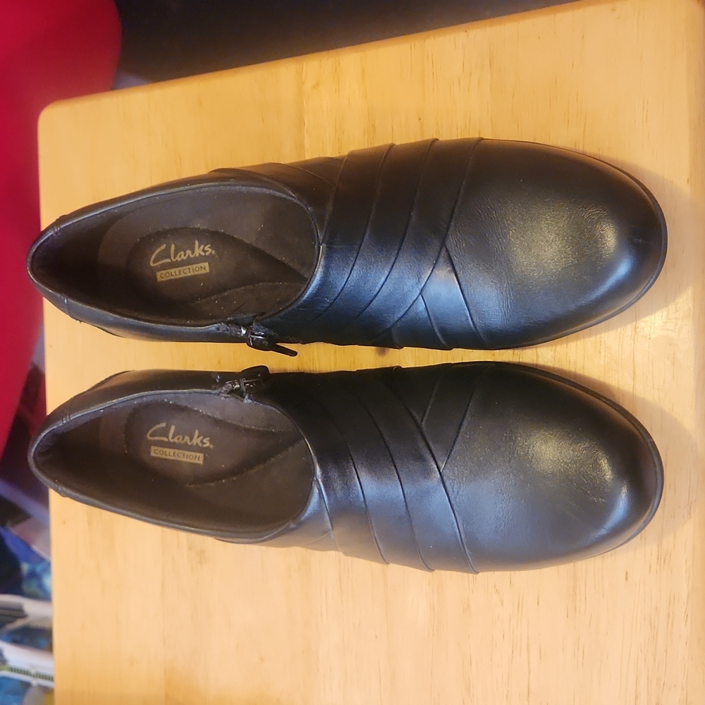 Clarks Collection Soft Cushion Black Leather Slip-on Loafers Comfort Shoes 7.5